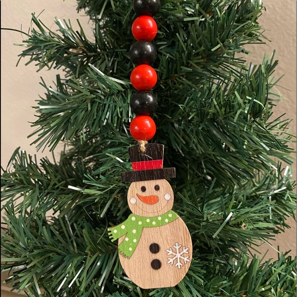 Other - 🌸 5 listings for 25.00 sale New rustic wood bead Garland Christmas ornament.